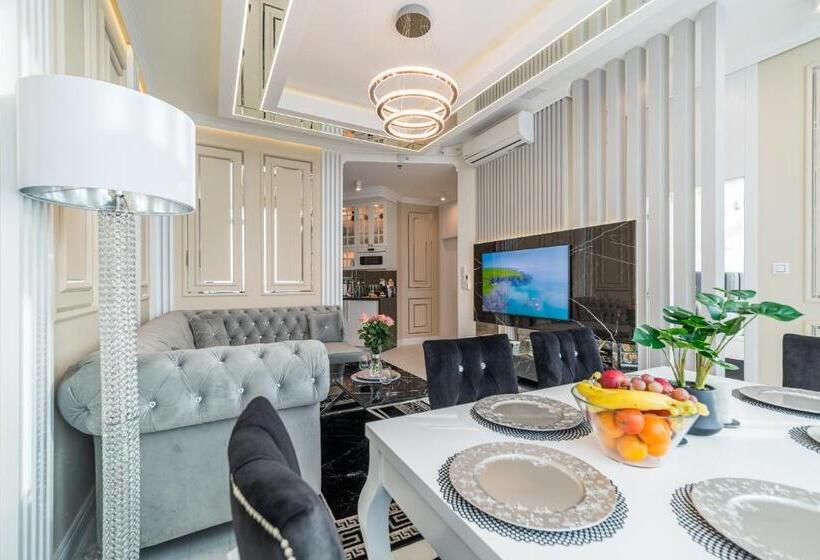 سوییت سوپریور, Q18 Apart