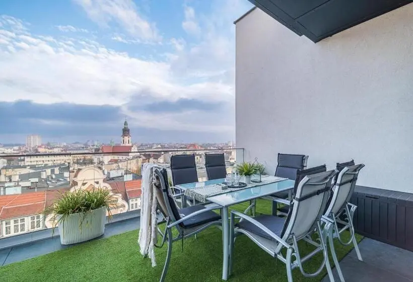 Suite with Terrace, Q18 Apart