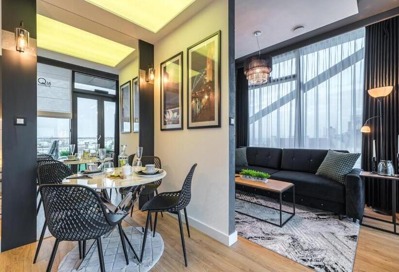 Suite with Terrace, Q18 Apart