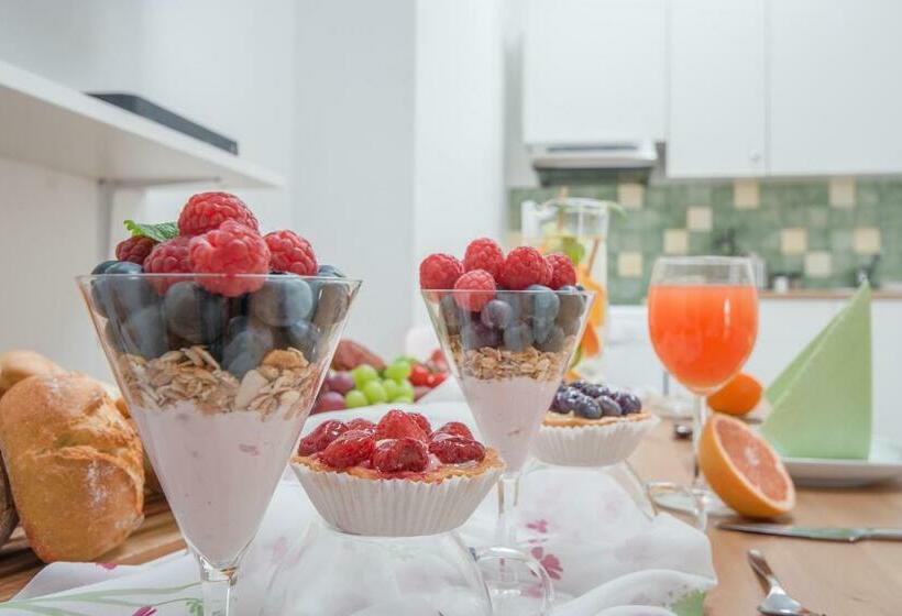 آپارتمان 2 خوابه با بالکن, Riviera Residence Apartments