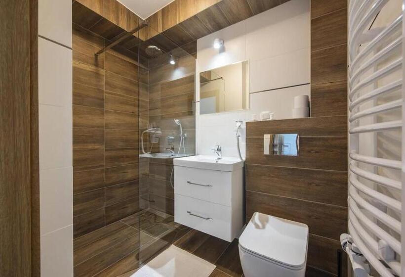 Четырехместный Номер Классик, Askana   Basen, Sauny, Jacuzzi