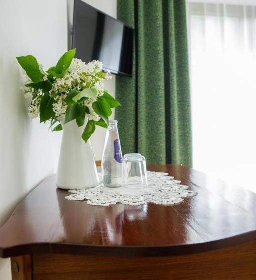 Teraslı Standart Oda, Cudne Manowce