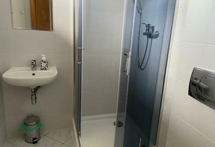 اتاق استاندارد, Dom Brama Mazur