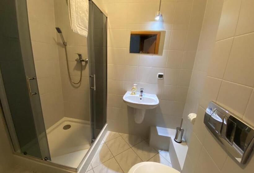 اتاق استاندارد, Dom Brama Mazur