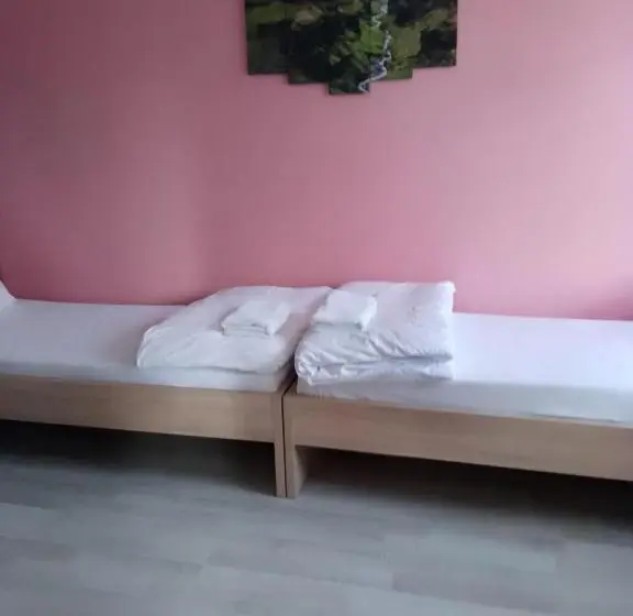 Standard Neljän Hengen Huone, Dom Brama Mazur