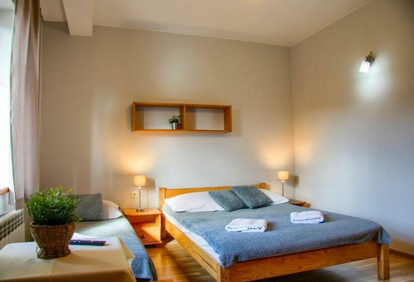 اتاق استاندارد سه نفره, Dw Pod Jaworami   Relaks W Spa   Jacuzzi, Sauna Na Wyłączność