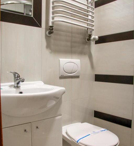 اتاق استاندارد سه تخته با بالکن, Dw Pod Jaworami   Relaks W Spa   Jacuzzi, Sauna Na Wyłączność