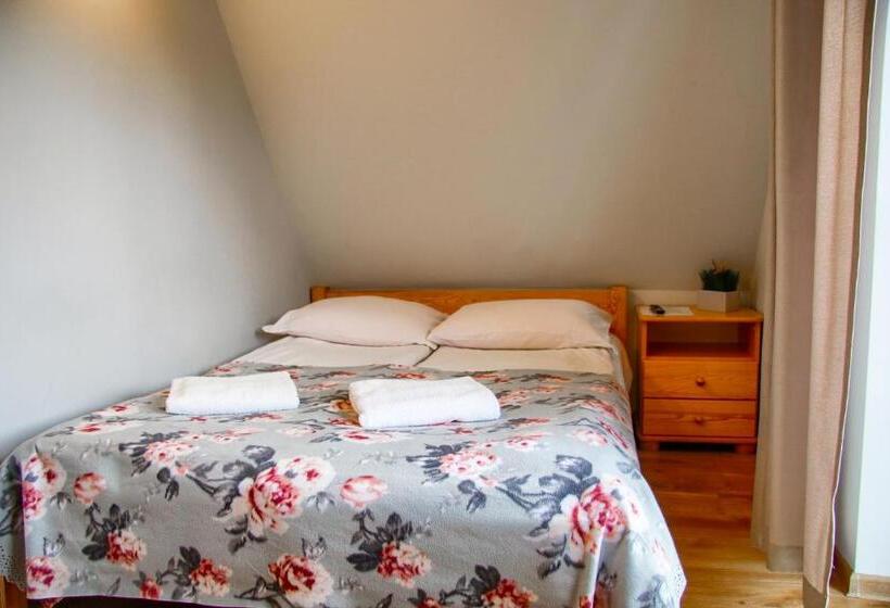 اتاق استاندارد سه تخته با بالکن, Dw Pod Jaworami   Relaks W Spa   Jacuzzi, Sauna Na Wyłączność