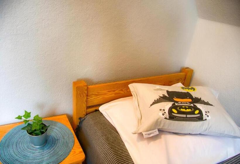 اتاق خانوادگی با چشمانداز باغ, Dw Pod Jaworami   Relaks W Spa   Jacuzzi, Sauna Na Wyłączność