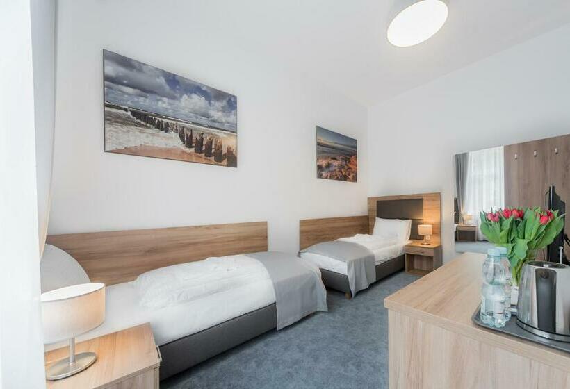 اتاق استاندارد, Harmony House