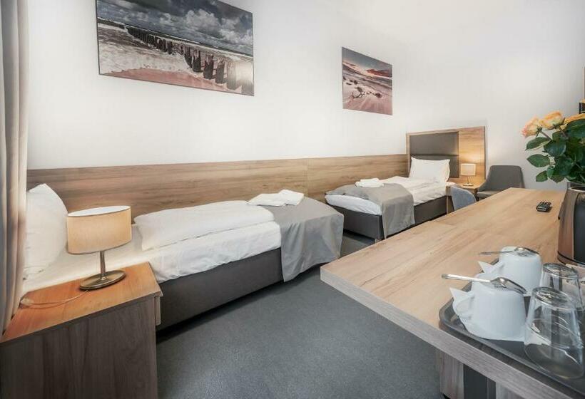 اتاق استاندارد, Harmony House