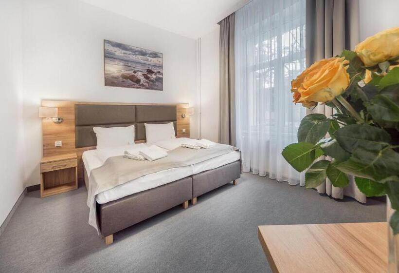 استودیوی استاندارد, Harmony House