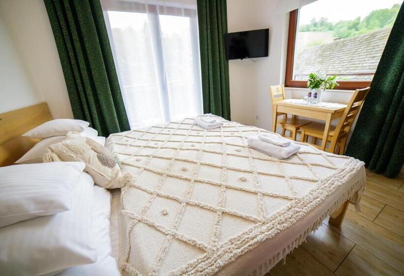 Dağ Manzaralı Standart Oda, Cudne Manowce