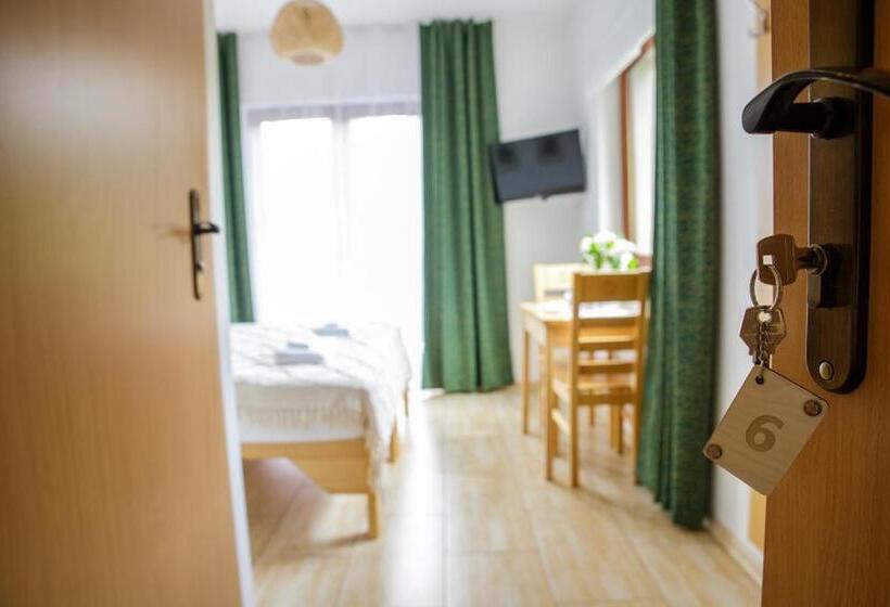 Dağ Manzaralı Standart Oda, Cudne Manowce