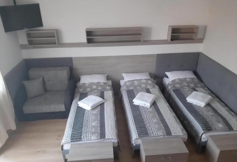 غرفة كلاسيكية رباعية, Tasarz Spa Ośrodek Wczasowy