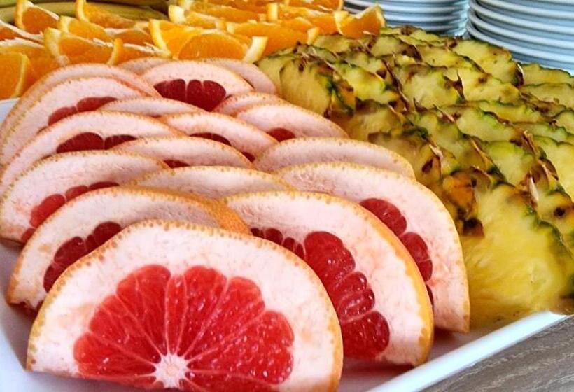 غرفة كلاسيكية ثلاثية, Tasarz Spa Ośrodek Wczasowy