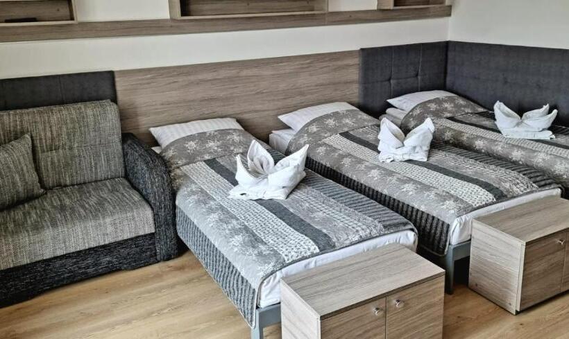 Четырехместный Номер Стандарт, Tasarz Spa Ośrodek Wczasowy