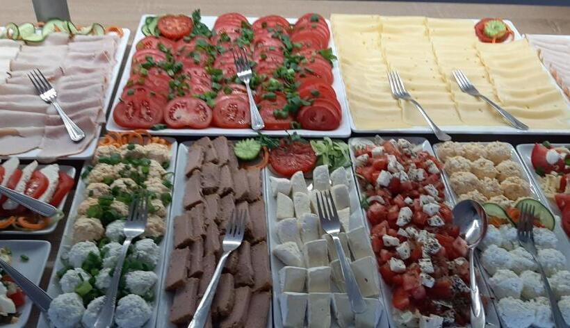 غرفة قياسية رباعية, Tasarz Spa Ośrodek Wczasowy