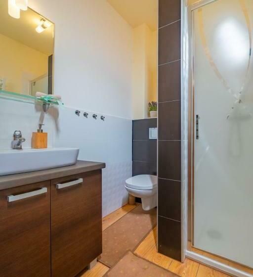 Standard-huone, Willa Montis