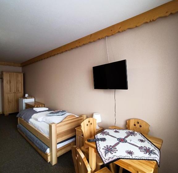 חדר משפחתי, Willa Na Klinku