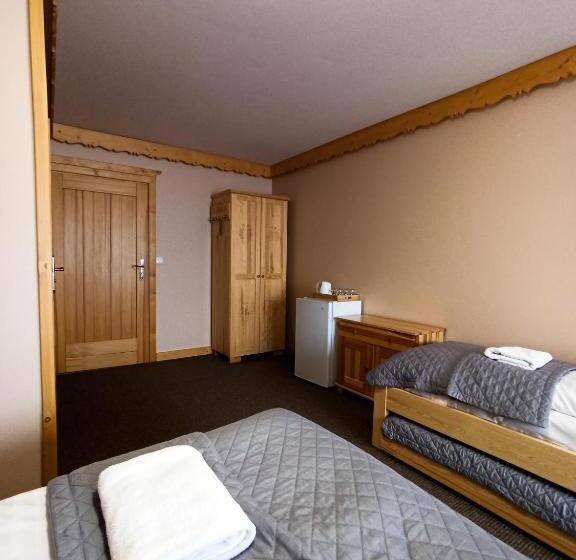 חדר משפחתי, Willa Na Klinku