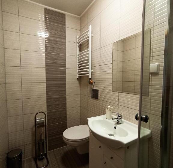 חדר משפחתי, Willa Na Klinku