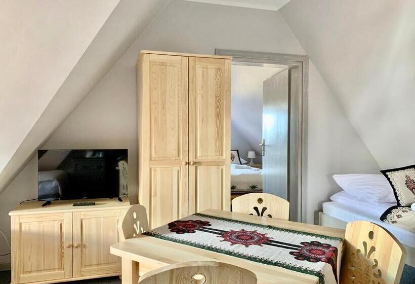 חדר משפחתי דלוקס, Willa Na Klinku