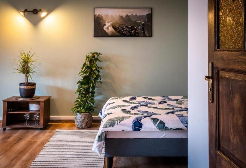 חדר סטנדרט לארבעה, Zajazd Izabela