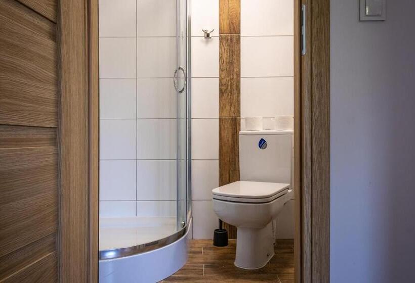 חדר סטנדרט לשלושה, Zajazd Izabela