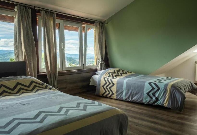 חדר סטנדרט לשלושה, Zajazd Izabela