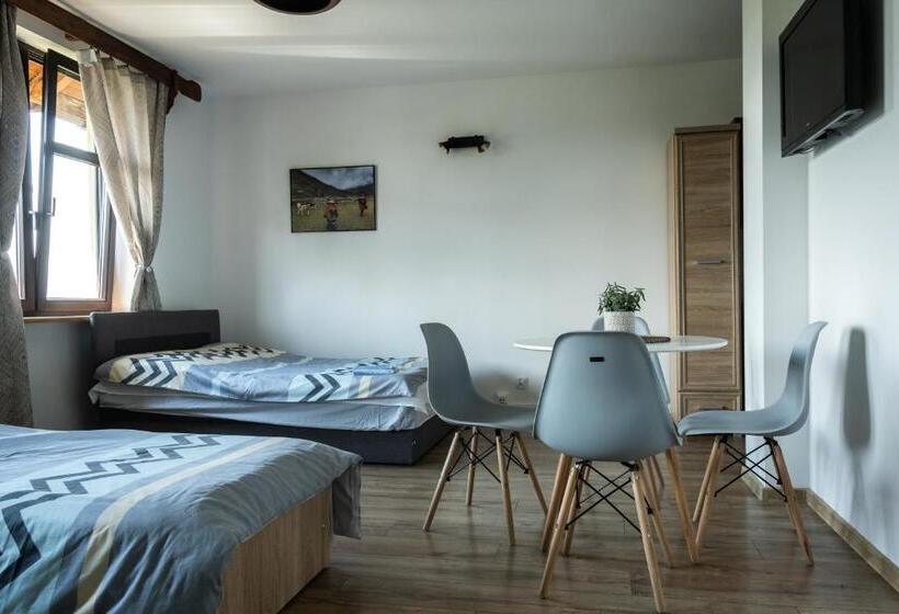 חדר סטנדרט לארבעה, Zajazd Izabela