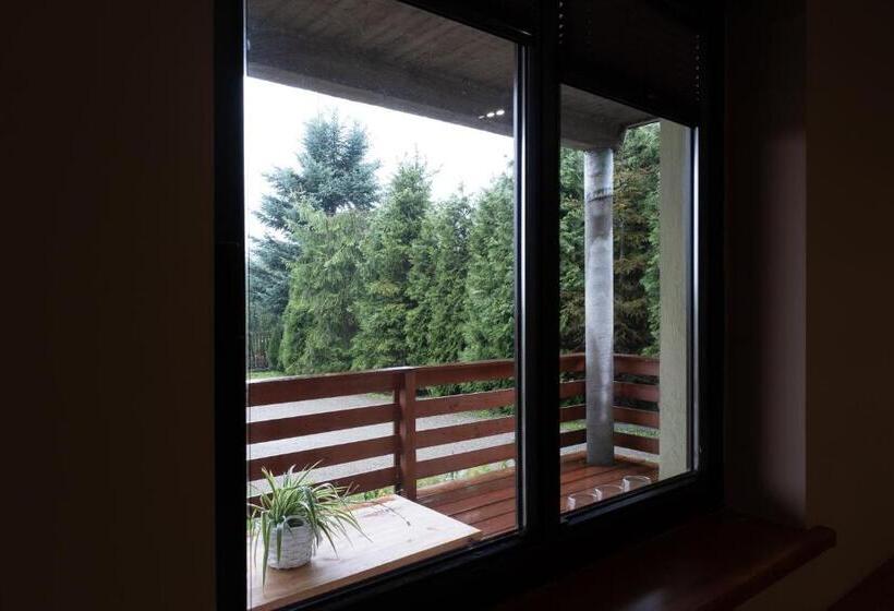 חדר לארבעה סטנדרטי עם מרפסת, Zajazd Izabela