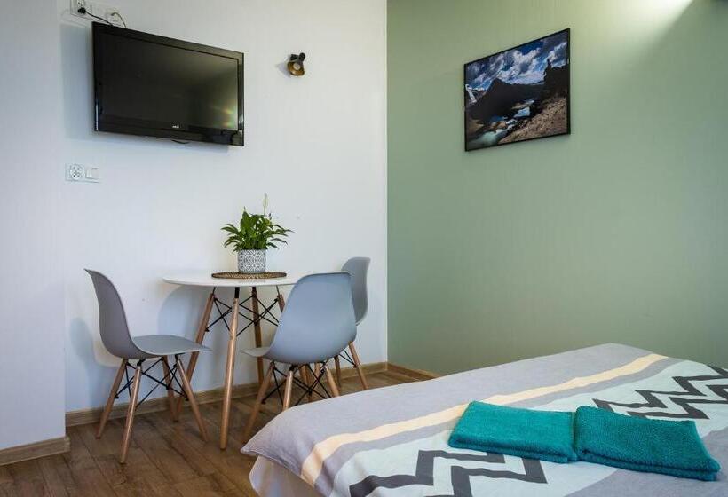 חדר סטנדרט לשלושה, Zajazd Izabela