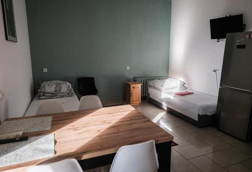 חדר סטנדרט לארבעה, Zajazd Izabela