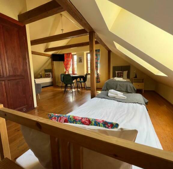 اتاق راحتی سه تخته, Hostel Folkier