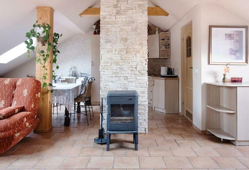 استودیوی استاندارد, Agroturystyka Z Alpakami Mazury