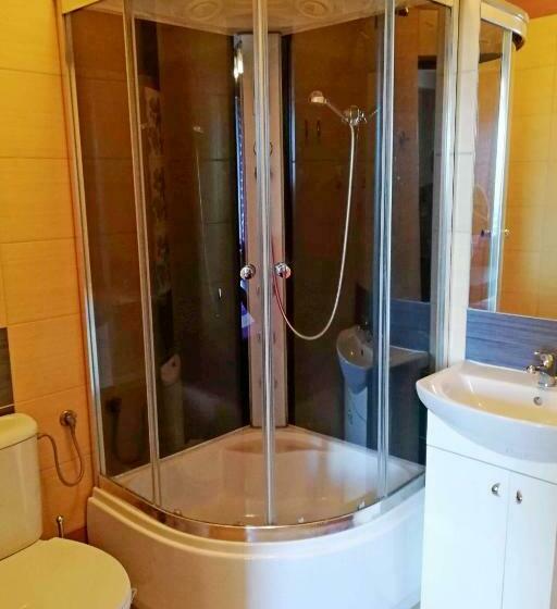 חדר סטנדרט לשלושה, Ranczo U Stefana