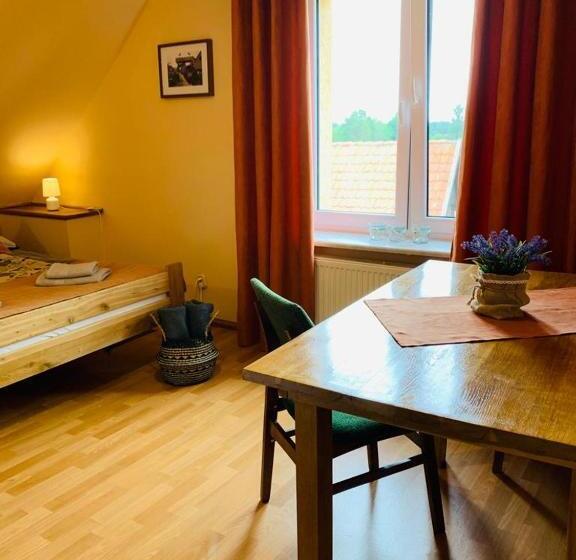 Номер Стандарт Трехместный, Ranczo W Dolinie