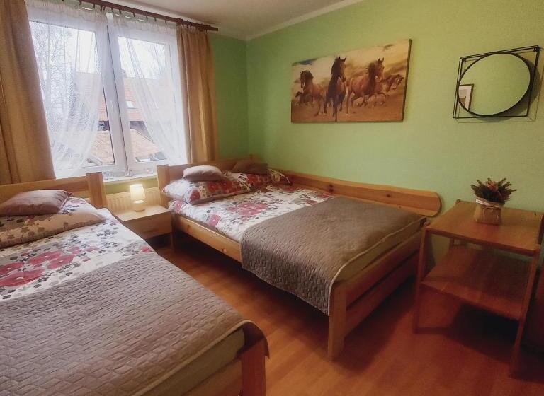 Стандартный внешний трехместный номер с ванной комнатой, Ranczo W Dolinie
