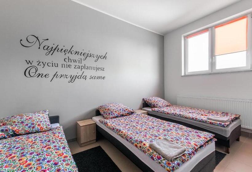 سرير فى غرفة مشتركه, Noclegi Bielpon