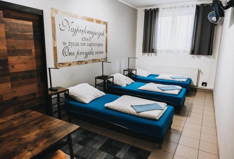 Кровать в Общей Комнате, Noclegi Bielpon
