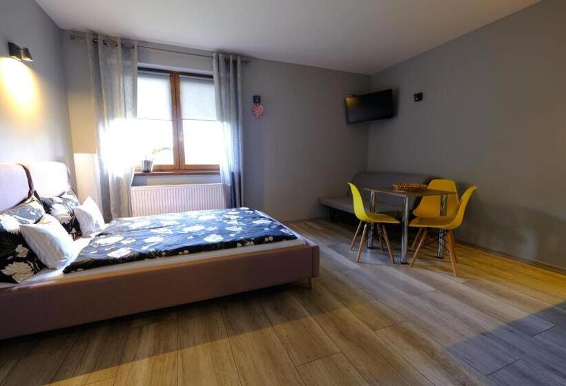 家庭间, Wiejski Raj