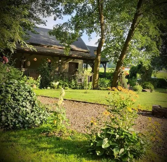 Basic-huone, Wiejski Raj