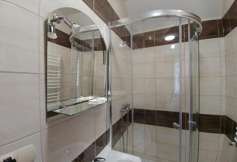 استودیوی استاندارد, Parkowa Rezydencja Hubal