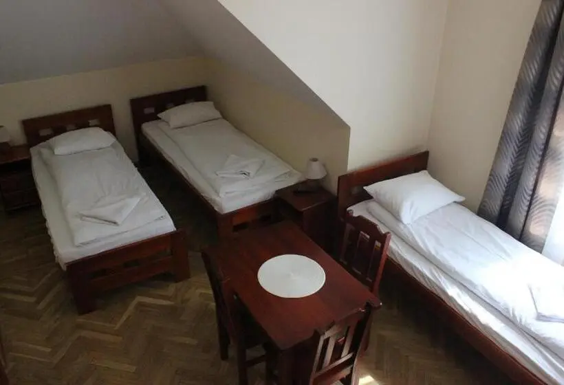 Perhehuone, Parkowa Rezydencja Hubal