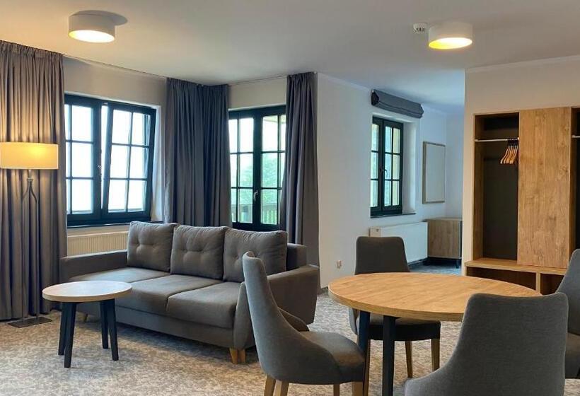 סוויטה משפחתית, Willa Puchaczówka