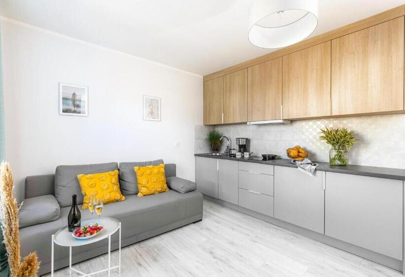 استودیو خانوادگی, Wypocznij Apartamenty