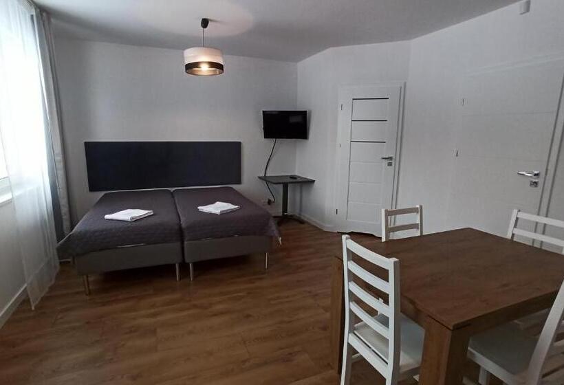 סטודיו דלוקס, Pensjonat Orle Gniazdo