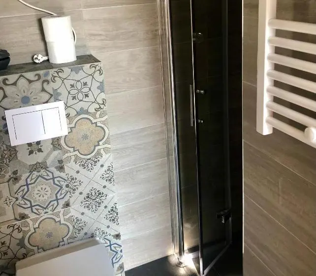 Standard-huone, Sunsar
