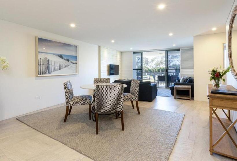 豪华两卧室公寓, Bay Royal Apartments